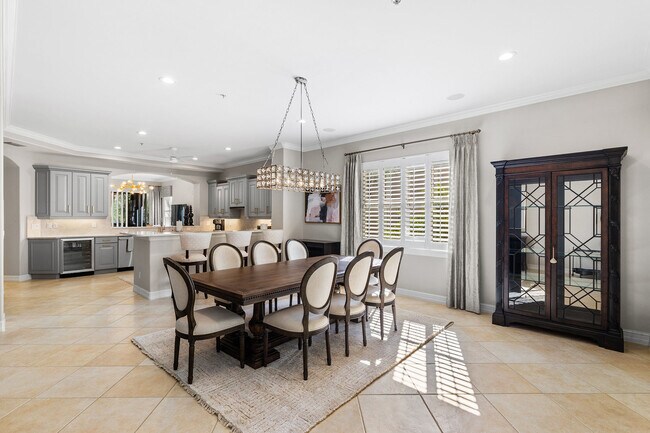 Photo - 2864 Tiburon Blvd E