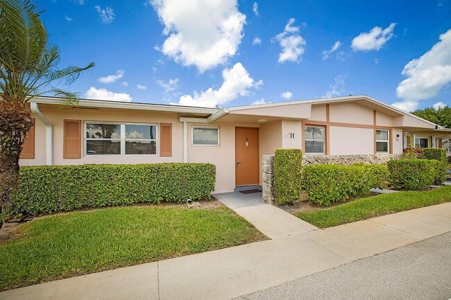 Photo - 2703 Dudley Dr W House