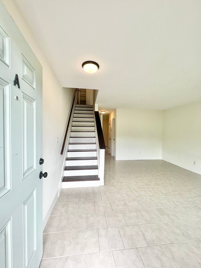 Photo - 272 Fleming Rd