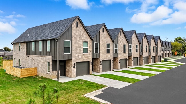 Building Photo - Townhomes at Centennial Crossing