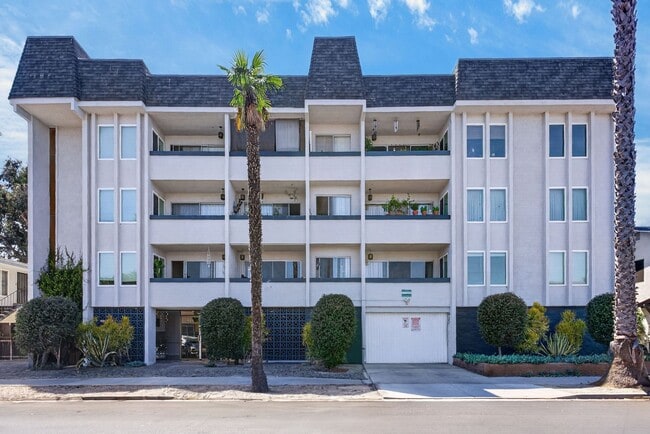 Photo - 425 Coronado Ave