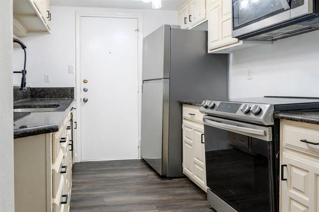 Photo - 3105 San Jacinto St Unit 117