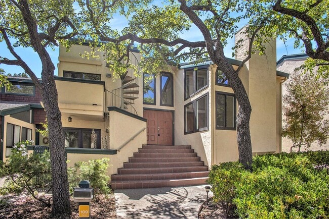 Building Photo - 109 Carob Ln