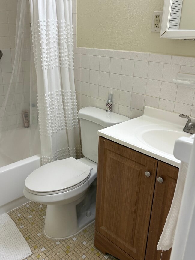 Photo - 65 Mayflower Ave