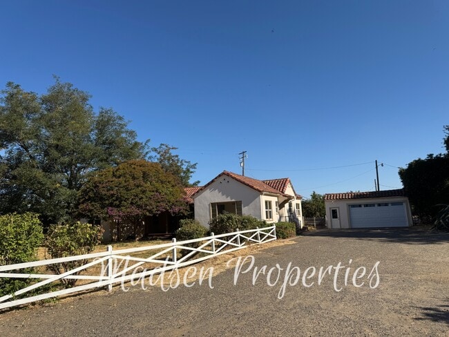 Photo - 3164 Burdick Rd