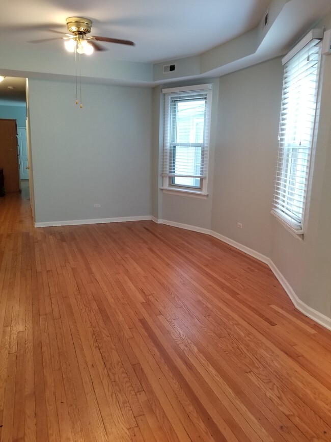 Photo - 1746 W Nelson St Unit 1746 W Nelson Apt #1