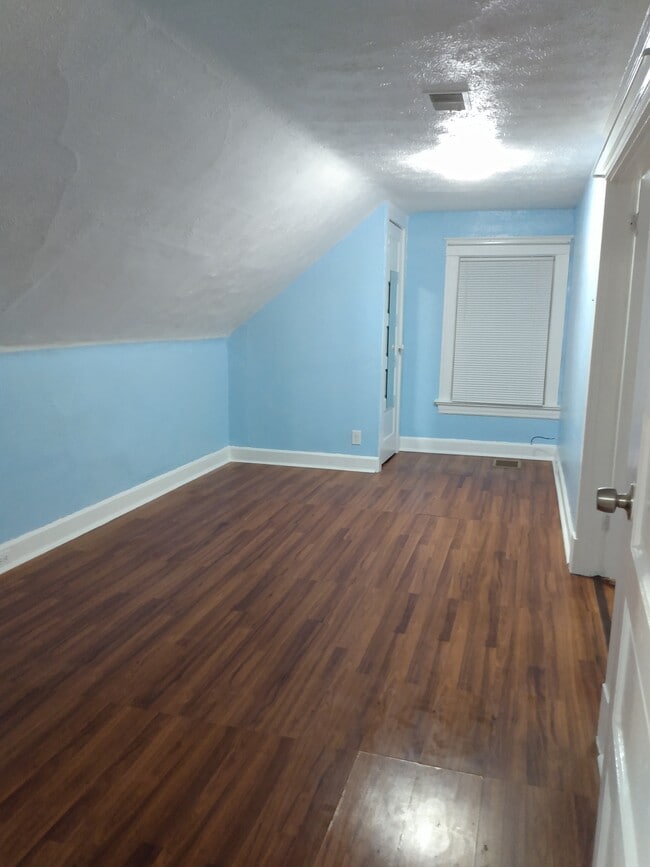 Building Photo - 4413 Floral Ave Unit 3 Rental