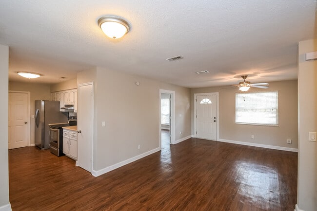 3081 Loretto Rd