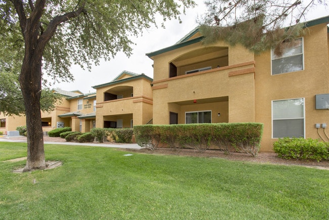 Diamond Sands on the Boulevard Apartments For Rent in Las