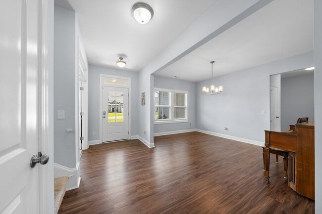 Photo - 74 W Weatherbee Wy