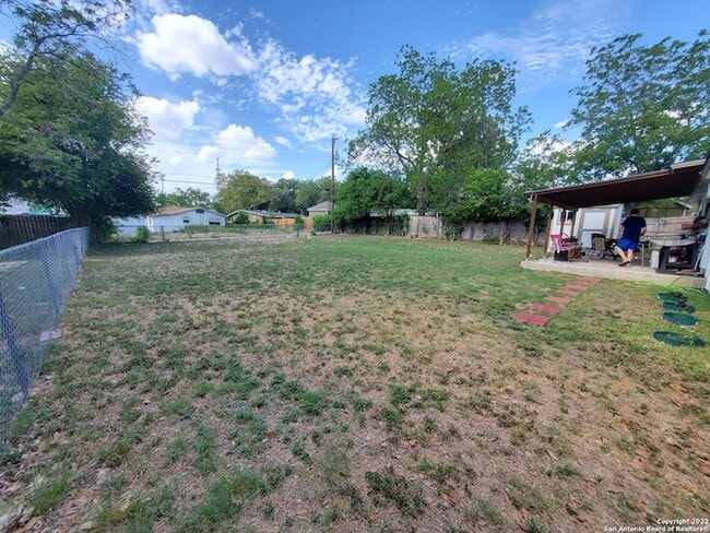 1107 Ada St