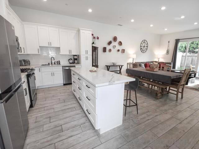 Photo - 253 Dahlia Ave