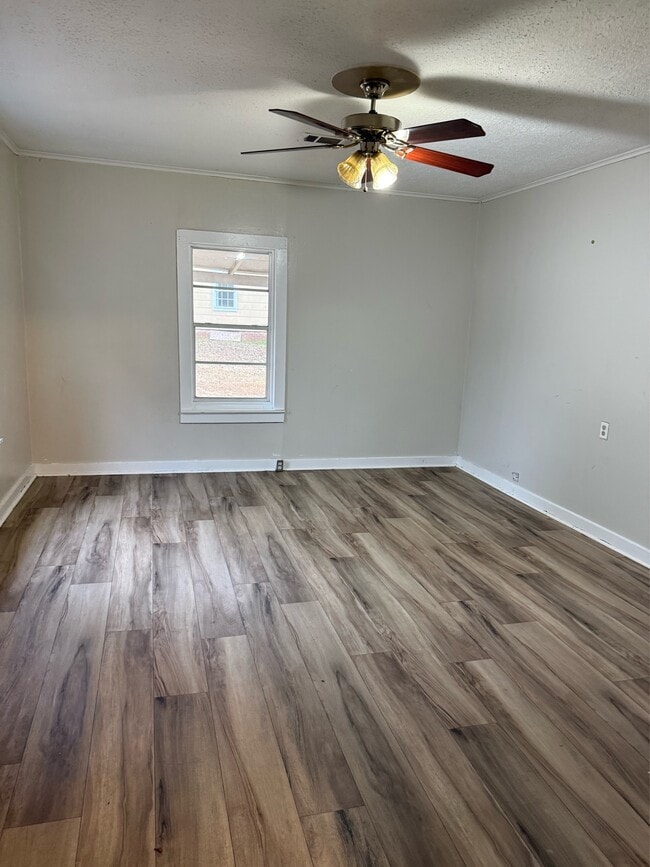 Photo - 135 W 10th St