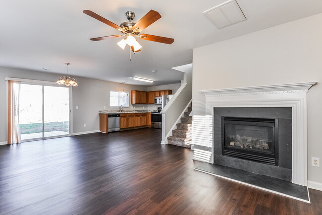 Photo - 6037 Ladish Ln