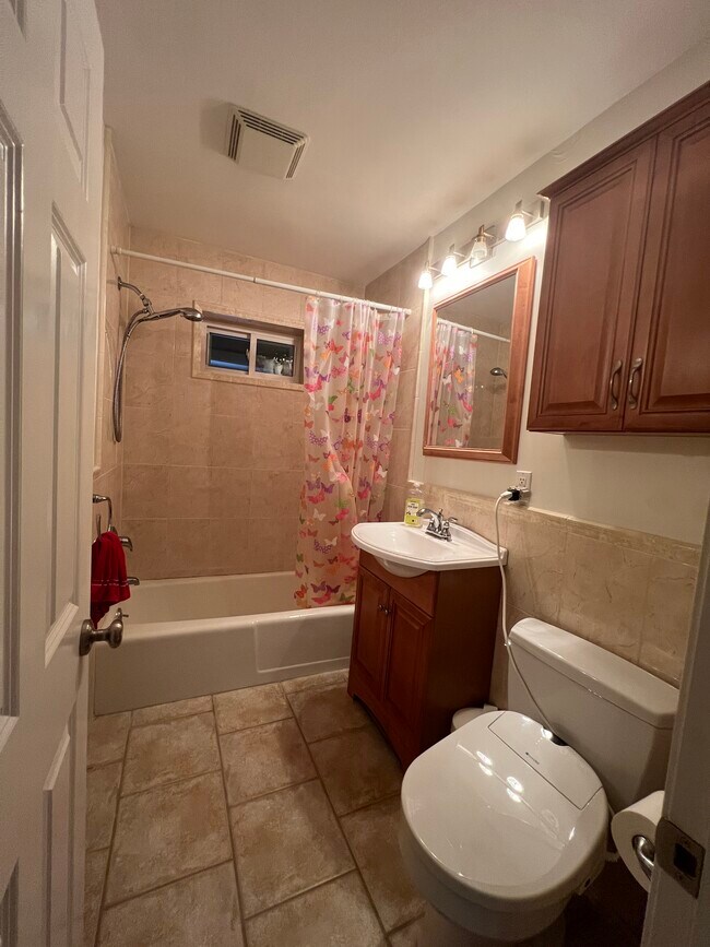 Photo - 150 Lincoln St Unidad 3