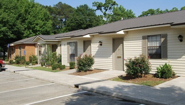 Building Photo - 9 Camellia Dr Rental
