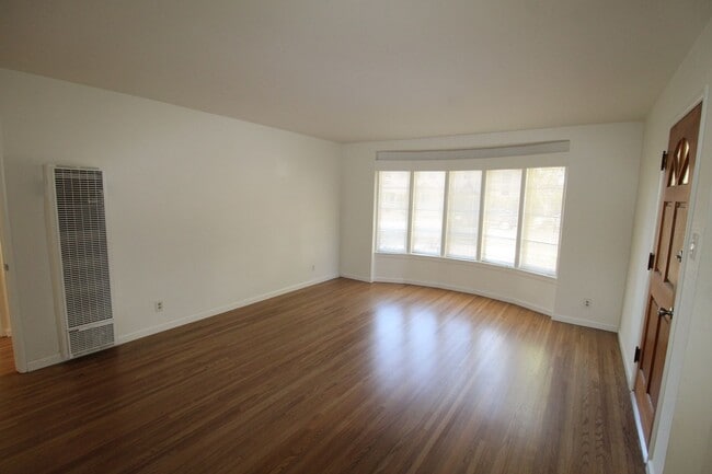 Photo - 86-90joanne Unidad 90 Joanne