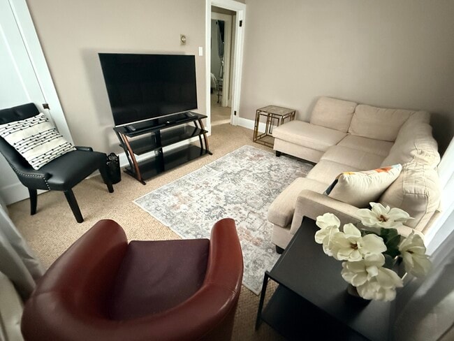 Sala de estar - 533 N 2nd St Unidad Apt 2