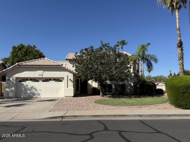 Building Photo - 1338 E Encinas Ave