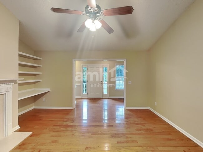 Photo - 247 Clayton Pointe Dr