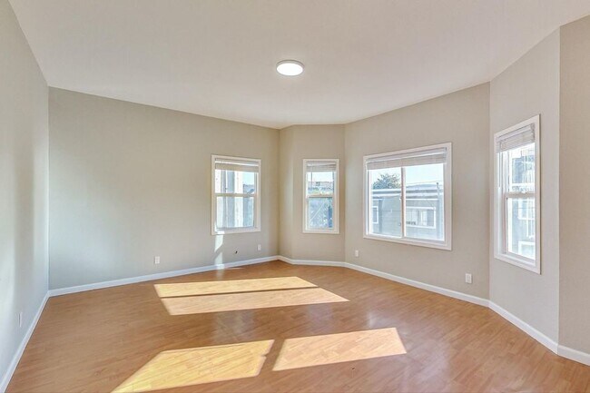 Photo - 1000 18th St Unit 16