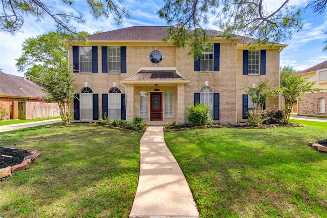 Building Photo - 14823 Atterbury Dr Rental