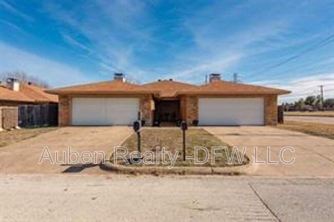 Building Photo - 6437 Brookhaven Trail Rental