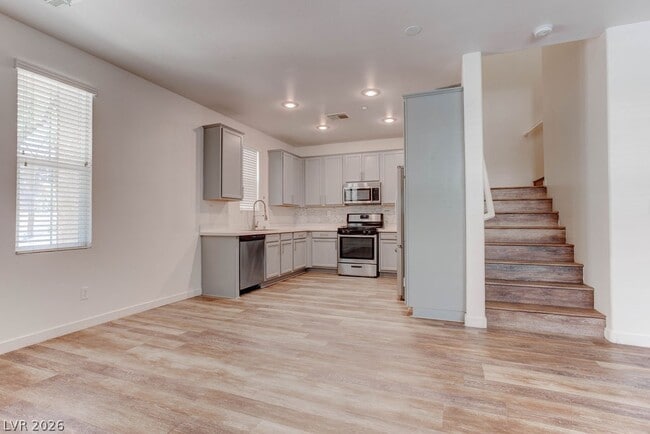 Photo - 2049 Rockburne St