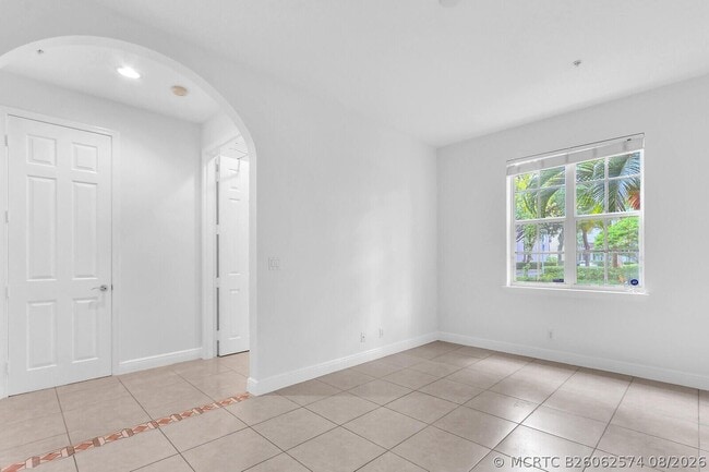 119 Osceola Ln