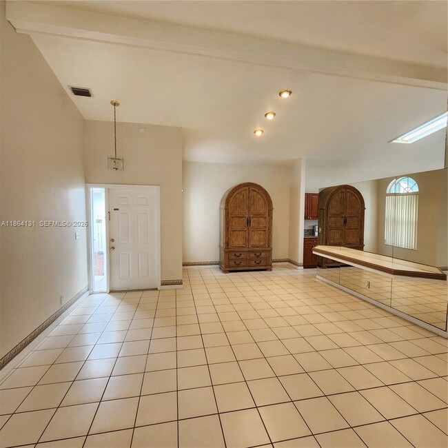 Photo - 3406 SW Coco Palm Dr