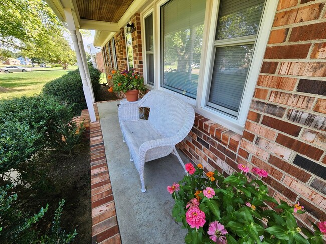 Photo - 6339 Tammy Ln