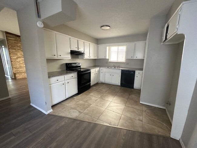 Photo - Duplex - Putnam City North Schools
