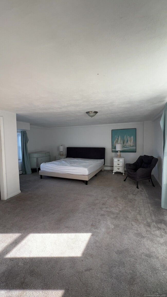 Photo - 204 Pequot Ave