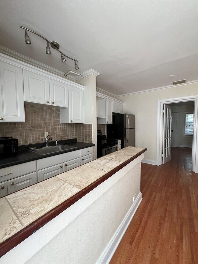 Photo - 1325 NE 5th Terrace Unit 2