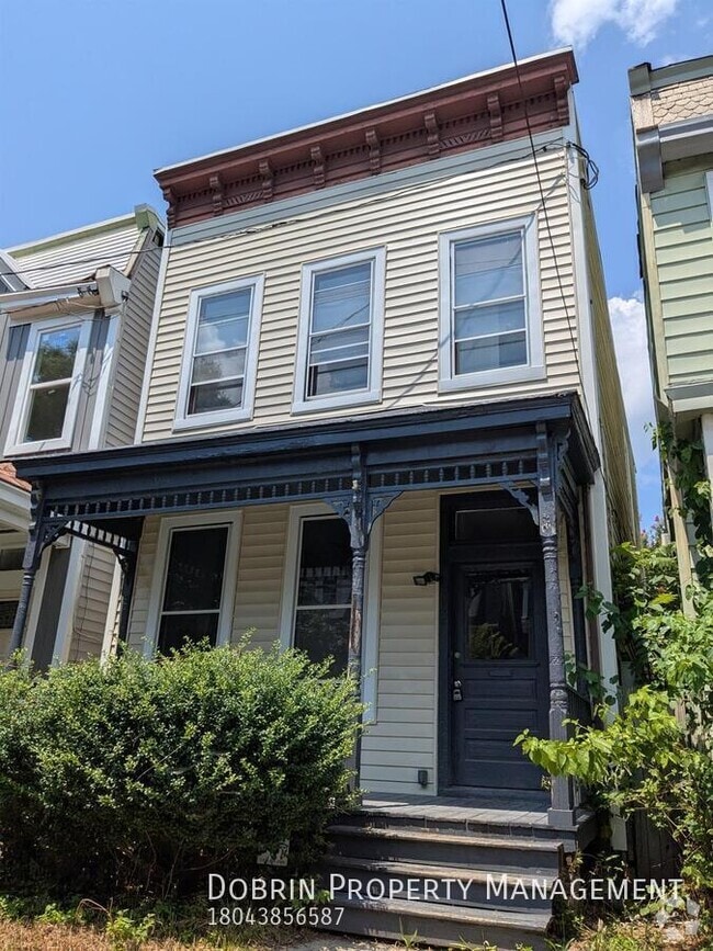 Building Photo - 2106 W Cary St Rental