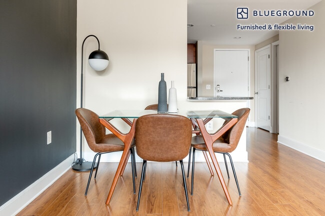 Photo - 415 L St NW Unit SI FL13-ID204