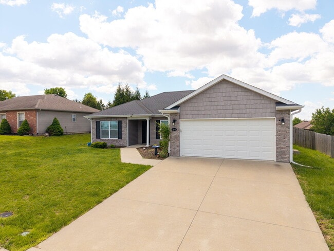 Photo - 104 Copper Mountain Dr