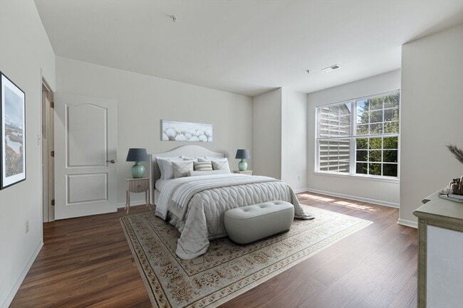 Photo - Barclay Square at Princeton Forrestal