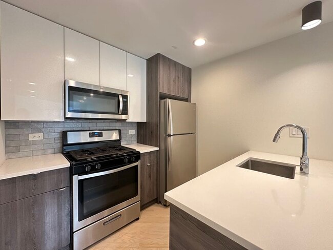 Photo - 843 W Grace St Unit 101E