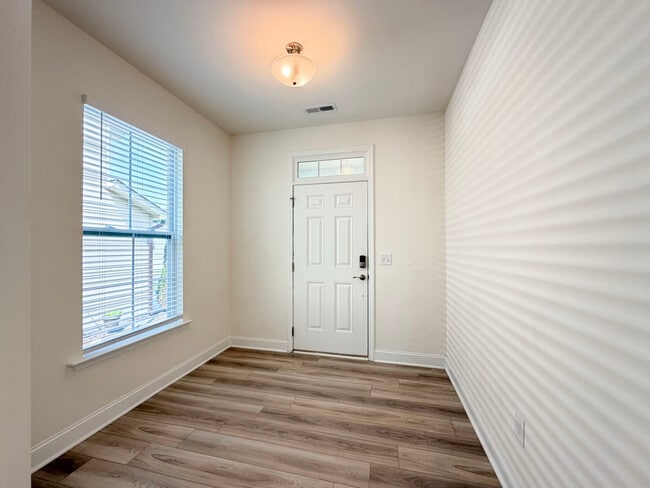 Photo - 563 Whitley Ridge Dr