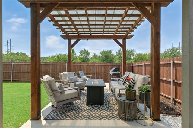 Photo - 712 Finchley Dr