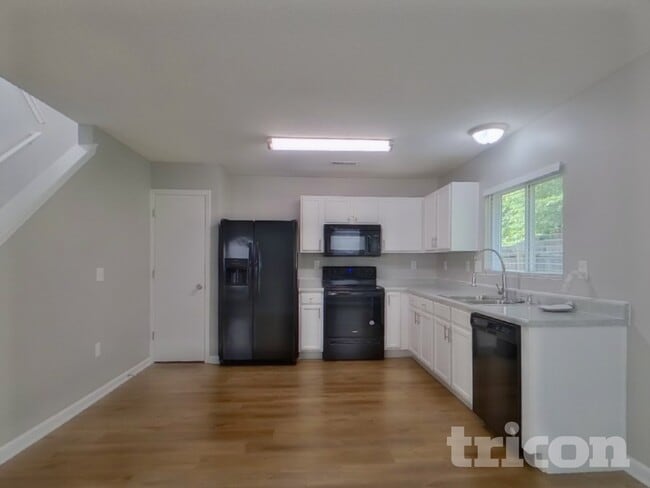 Photo - 434 Tribune Dr