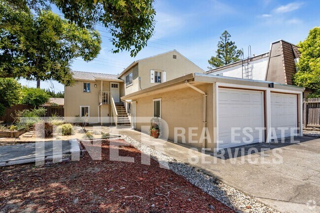 Building Photo - 2044 20th Ave Unit B Rental