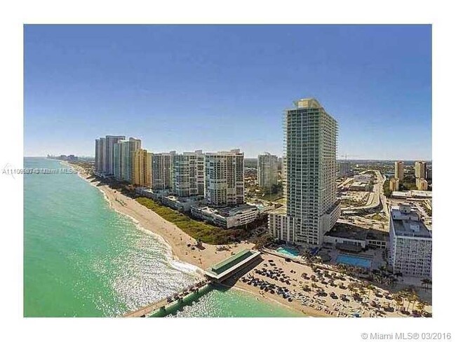 Photo - 16699 Collins Ave Unidad 1509 Rental