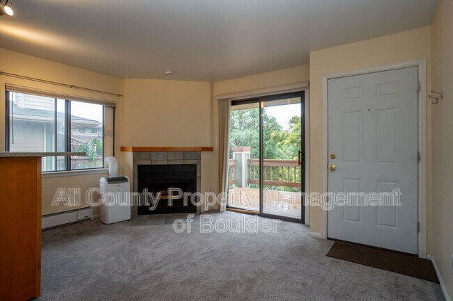 Photo - 1812 17th St Unidad 204