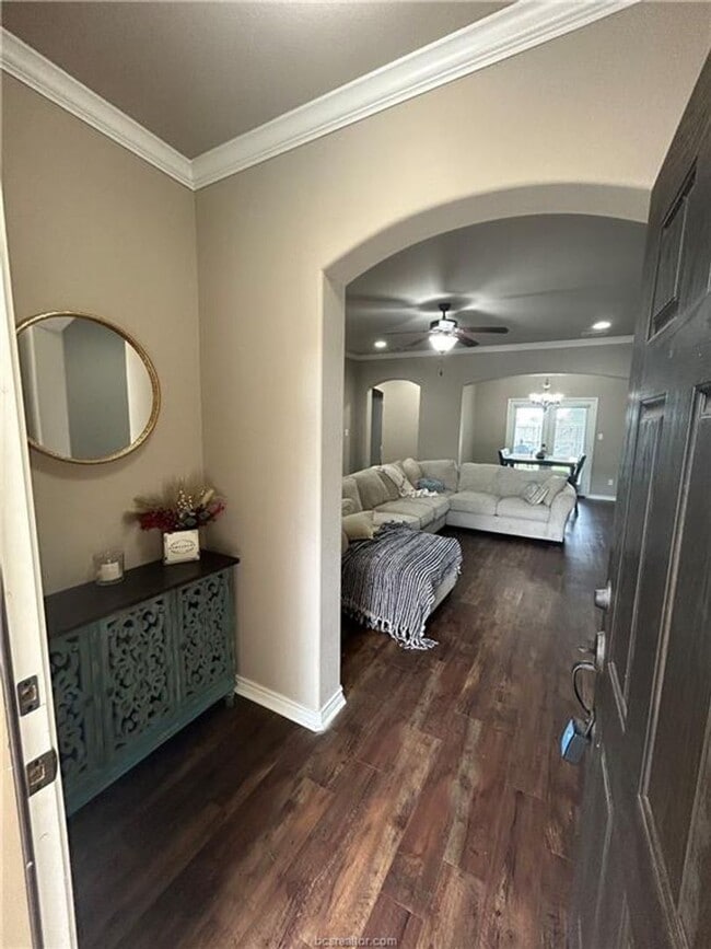 Photo - AUGUST MOVE IN!! Beautiful 3 Bedroom Townhome Available for Lease!