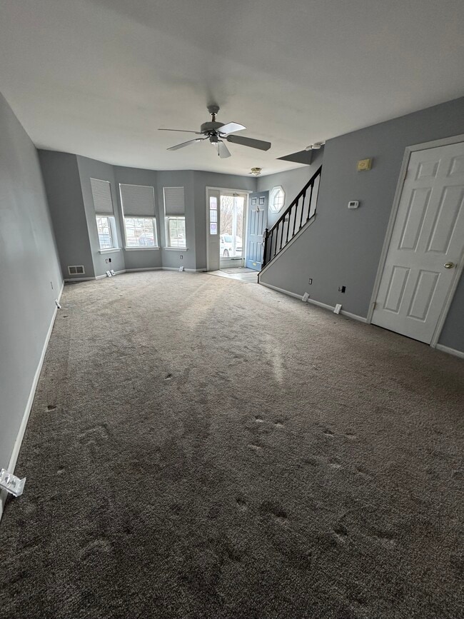 Building Photo - 180 Leedom Way Unit 180 Leedom Way