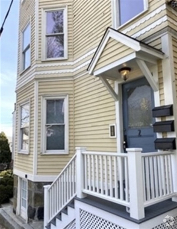 Building Photo - 4 Termine Ave Unit #1 Rental