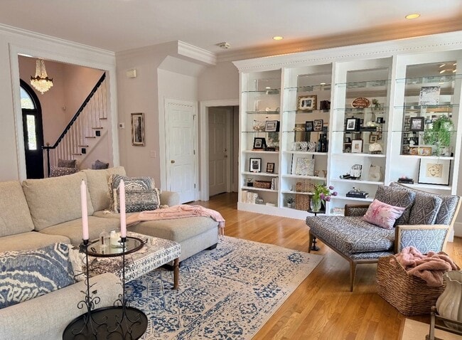 Photo - 2115 Ascott Pl