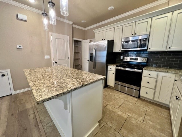 Photo - 892 W Hughes St